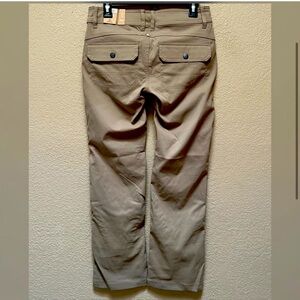 Prana Halle Women’s Pants Short Inseam Khaki Color Women’s Size 2, new